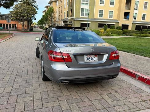 Used 2010 Mercedes-Benz E 550 Sedan image 7