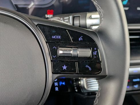 Certified 2025 Hyundai Ioniq 6 SE RWD image 26