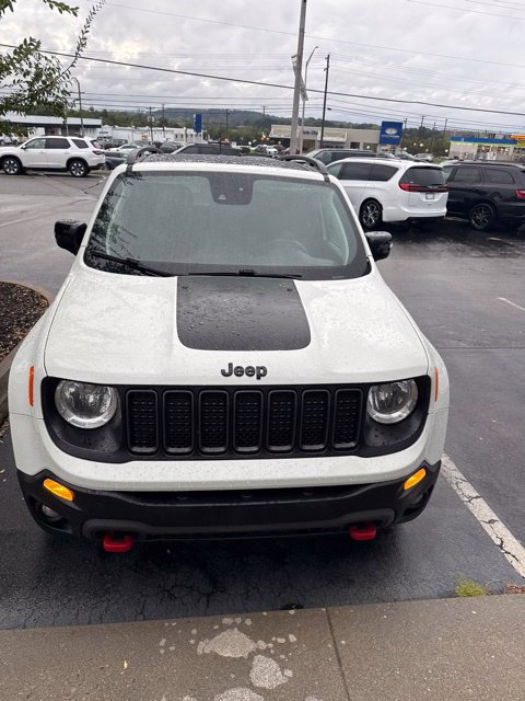 Used 2023 Jeep Renegade Trailhawk w/ Sun/Sound Group AWD/4WD image 2