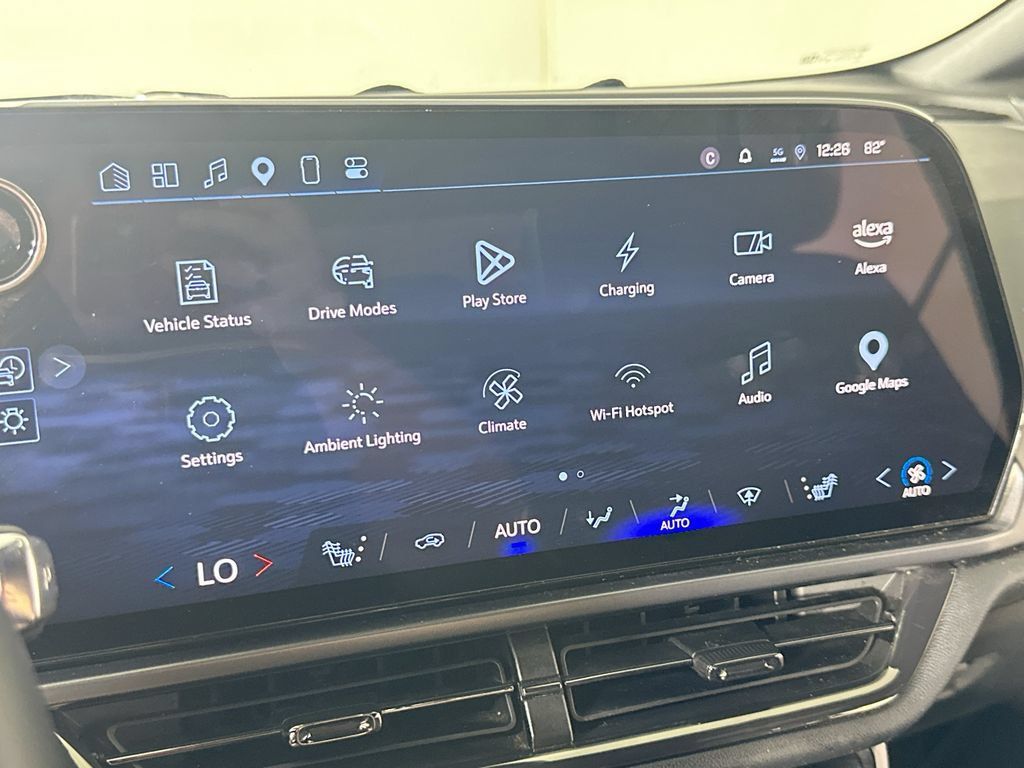 Used 2025 Chevrolet Equinox EV RS FWD image 30