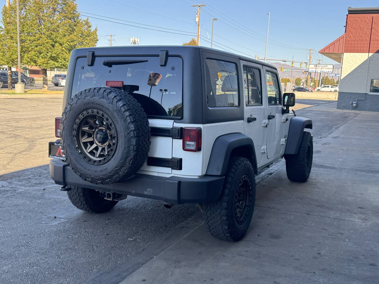Used 2017 Jeep Wrangler Unlimited Sport w/ Quick Order Package 23S AWD/4WD image 7