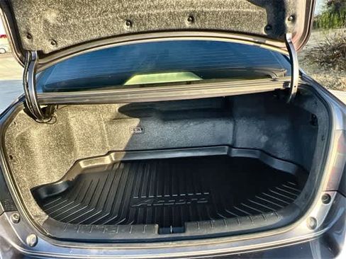 Used 2017 Honda Accord Touring image 20