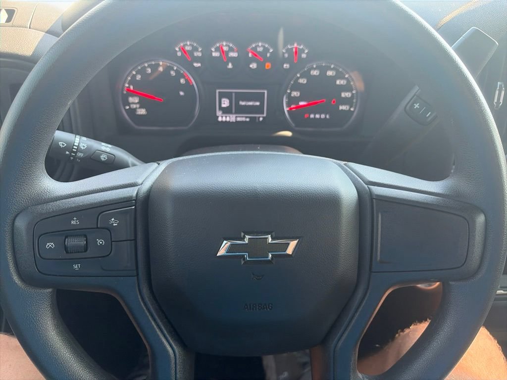 Used 2024 Chevrolet Silverado 1500 Custom Trail Boss w/ Turbomax Blackout Package AWD/4WD image 21