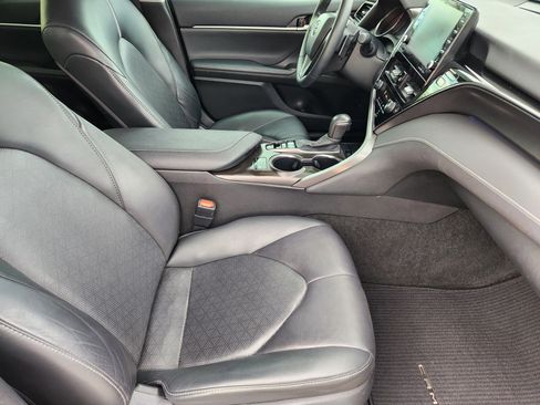 Used 2023 Toyota Camry XSE image 17