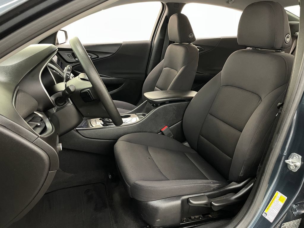 Used 2019 Chevrolet Malibu LS FWD image 7