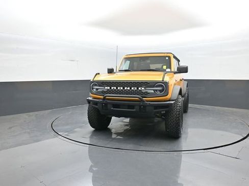 Certified 2021 Ford Bronco Badlands AWD/4WD image 3