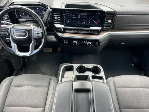Used 2022 GMC Sierra 1500 Elevation image 14