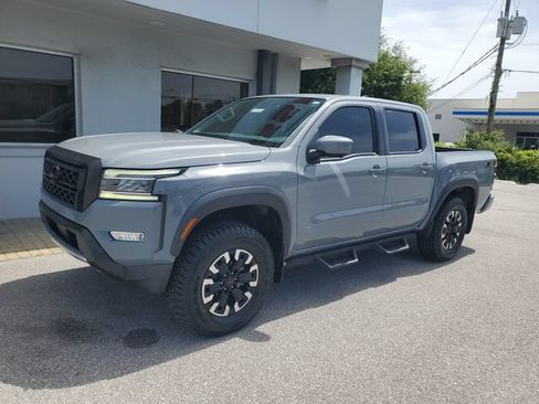 Used 2022 Nissan Frontier Pro-X RWD image 12
