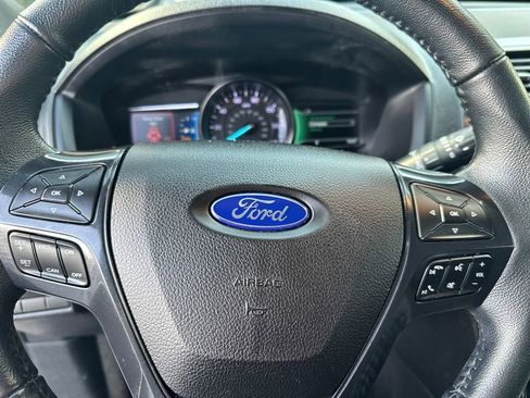 Used 2018 Ford Explorer XLT w/ Equipment Group 202A image 14