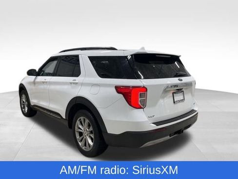 Used 2020 Ford Explorer XLT w/ Equipment Group 202A image 9