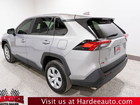 Used 2022 Toyota RAV4 LE image 3