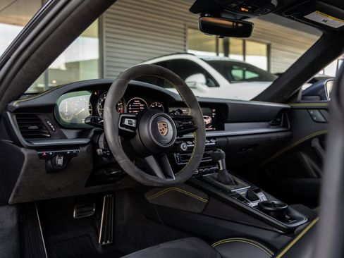 Certified 2023 Porsche 911 GT3 image 4