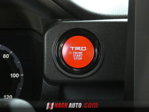 Used 2025 Toyota Tacoma TRD Sport AWD/4WD image 35