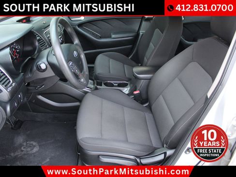 Used 2018 Kia Forte LX image 12