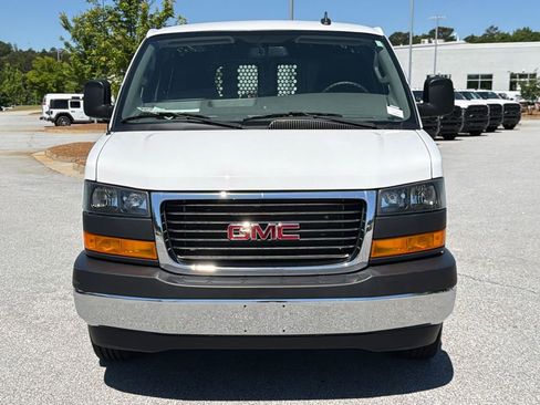 Used 2024 GMC Savana 2500 w/ Driver Convenience Package RWD image 2