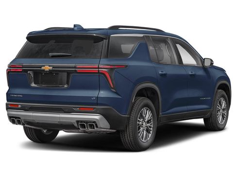 Used 2025 Chevrolet Traverse LT FWD image 24