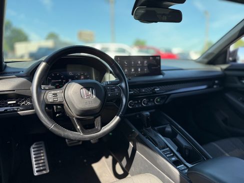 Used 2023 Honda Accord Sport image 32