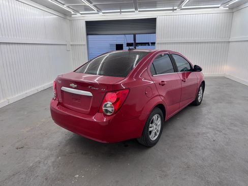 Used 2015 Chevrolet Sonic LT image 5