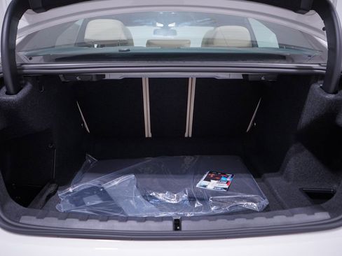 Used 2025 BMW 330i Sedan w/ Parking Assistance Package RWD image 13