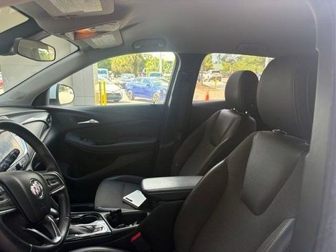Used 2021 Buick Encore GX Preferred FWD image 3