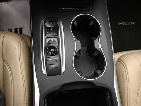 Used 2020 Acura MDX SH-AWD image 16