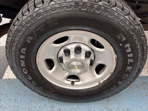 Used 2021 Chevrolet Express 2500 w/ Driver Convenience Package image 28