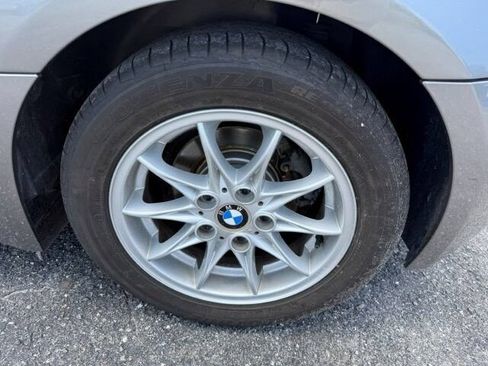 Used 2004 BMW Z4 2.5i RWD image 7