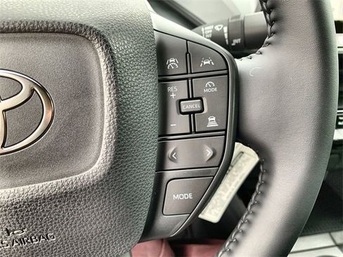 New 2026 Toyota Prius LE image 28