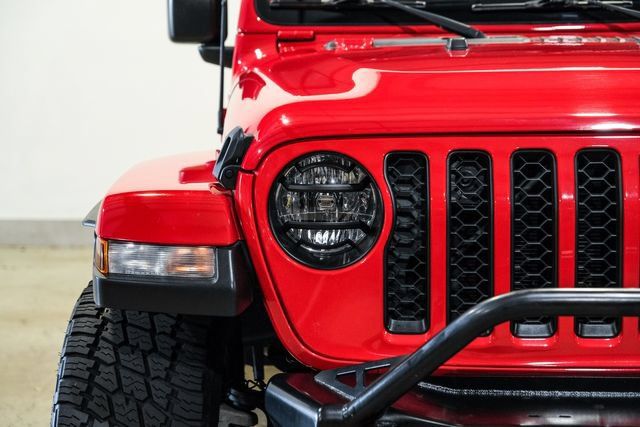 Used 2022 Jeep Gladiator Overland w/ Popular Equipment Package AWD/4WD image 3