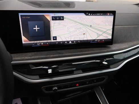 Used 2025 BMW X5 xDrive40i w/ Climate Comfort Package image 15