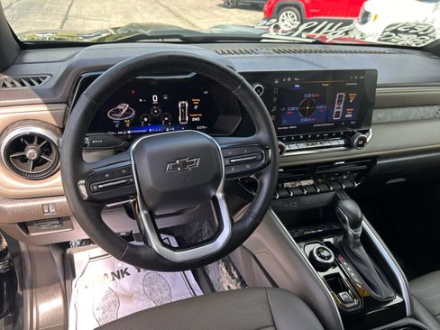 Used 2023 Chevrolet Colorado ZR2 w/ ZR2 Convenience Package III AWD/4WD image 14