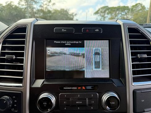 Used 2016 Ford F150 Lariat w/ Equipment Group 502A Luxury image 44