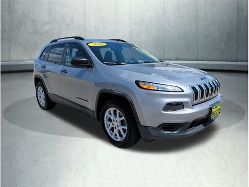 Used 2016 Jeep Cherokee Sport AWD/4WD image 8