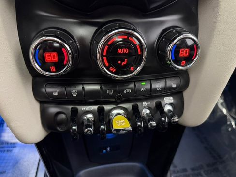 Used 2020 MINI Cooper SE w/ 6.5" Touchscreen Package FWD image 24