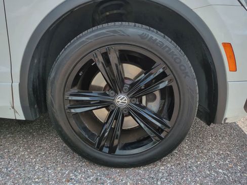 Used 2019 Volkswagen Tiguan SEL Premium R-Line FWD image 11