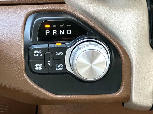 Used 2019 RAM 1500 Laramie w/ Trailer Tow Group AWD/4WD image 21