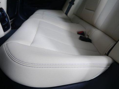 Certified 2023 BMW 330i Sedan w/ Premium Package image 15