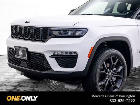 Used 2025 Jeep Grand Cherokee Limited AWD/4WD image 41