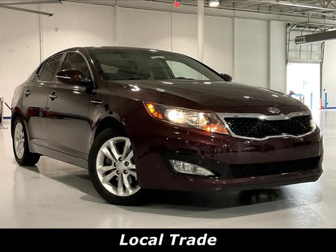 Used 2012 Kia Optima EX FWD image 2