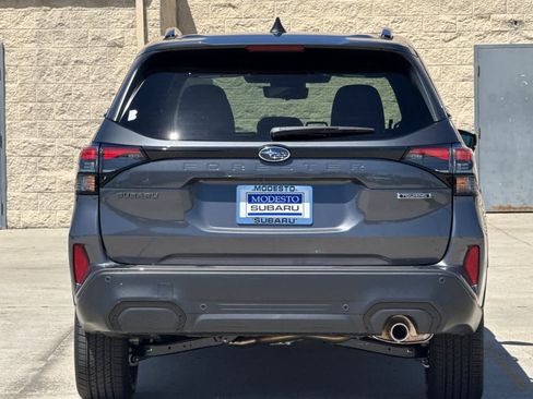 New 2026 Subaru Forester Touring AWD/4WD image 4