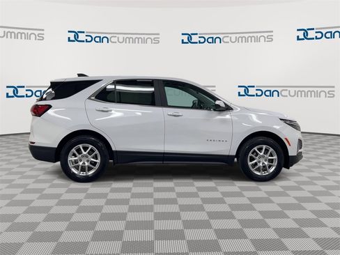Used 2022 Chevrolet Equinox LT image 9