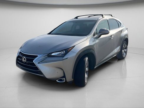 Used 2017 Lexus NX 200t FWD image 24