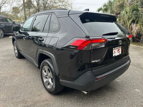 Used 2025 Toyota RAV4 XLE image 7
