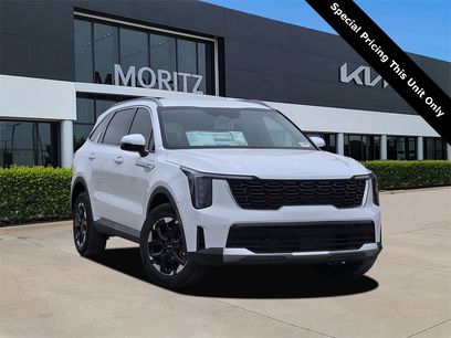 New 2025 Kia Sorento S