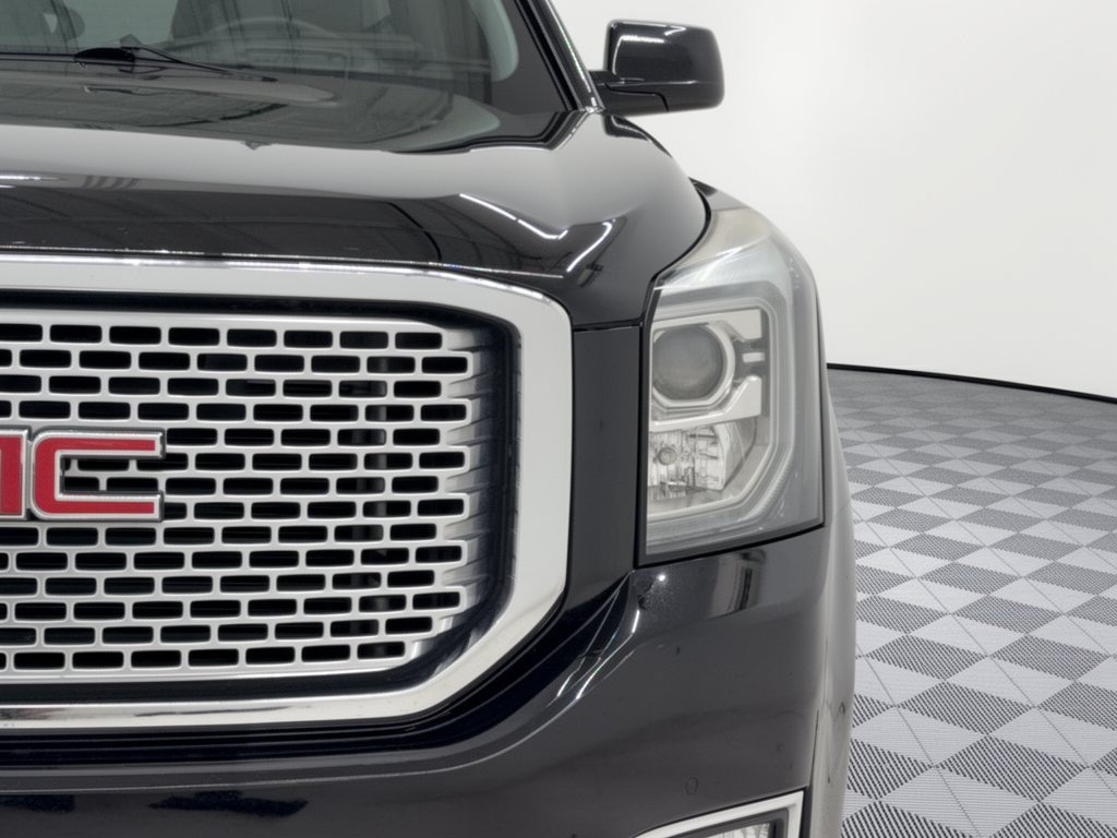 Used 2017 GMC Yukon Denali w/ Open Road Package RWD image 12