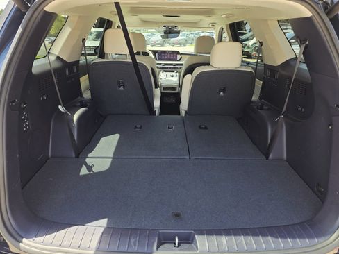 Used 2024 Hyundai Palisade Limited FWD image 18