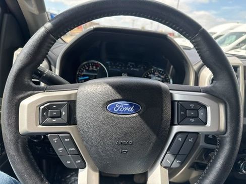 Used 2018 Ford F150 Lariat image 10
