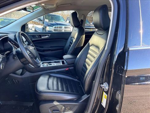 Used 2021 Ford Edge SEL w/ Cargo Accessory Package image 9