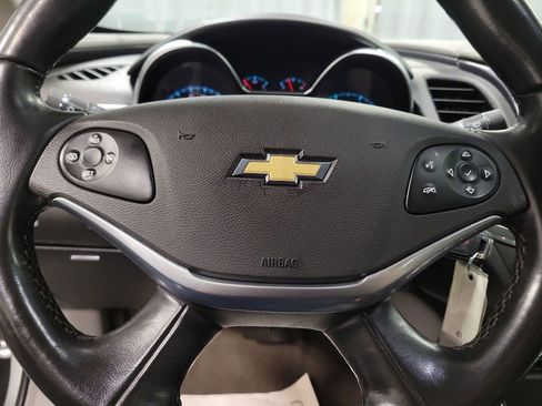 Used 2017 Chevrolet Impala LT image 17