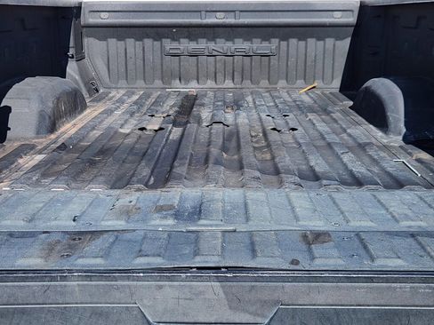 Used 2021 GMC Sierra 2500 Denali w/ Denali Ultimate Package image 12